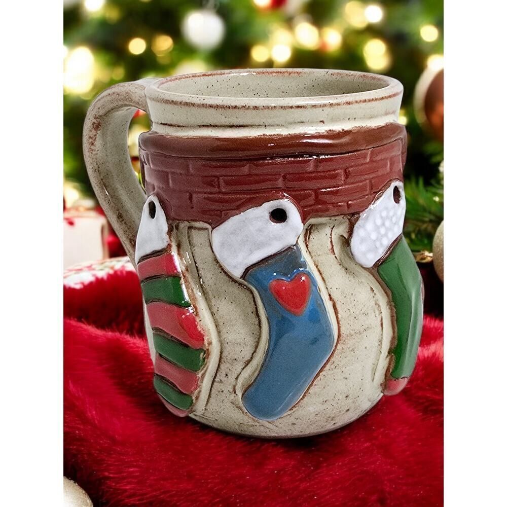 Mudworks USA Hand Made Pottery Mug Christmas‎ Applied Stockings On Fireplace